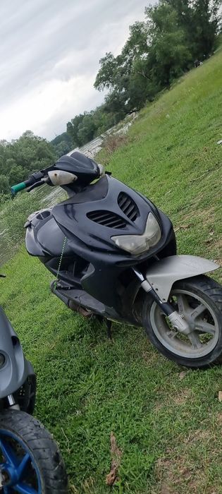 Vând yamaha aerox