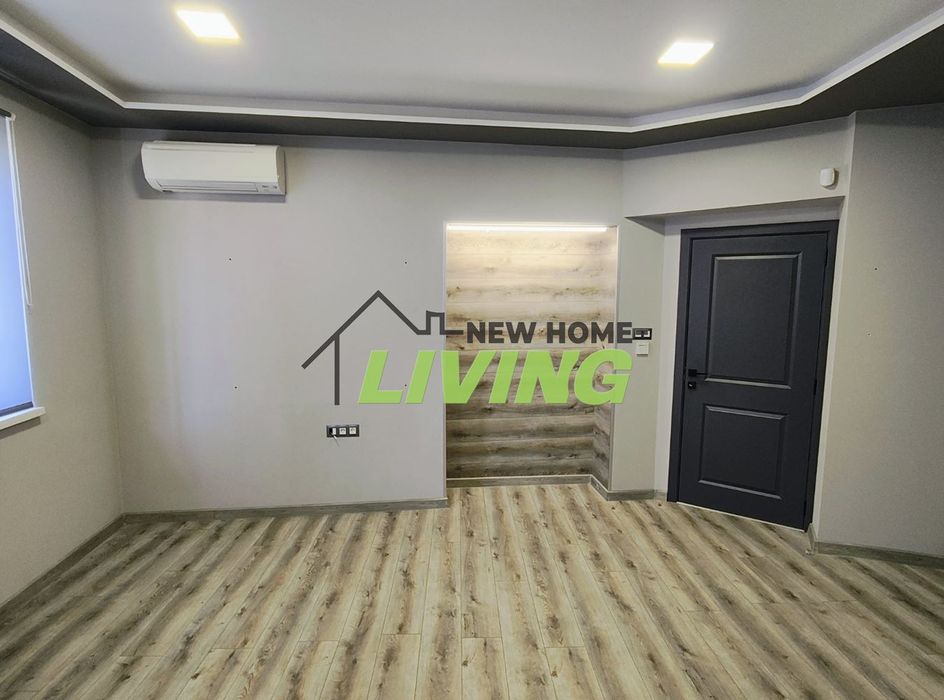 Дава се под наем Офис в Пловдив, Център - 100 кв.м за 1000 € - Снимка #2