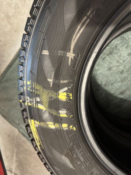 215/70 R16C 108/106R 8PR - Hankook Winter RW06 M+S Oferta