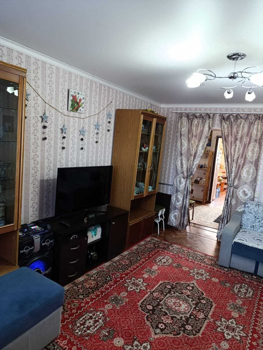 Продам 3х ком квартиру центр