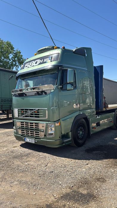 VANZARE VOLVO + semiremorca 580fh16