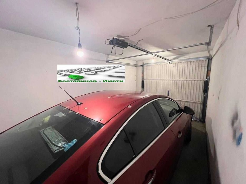 Тристаен апартамент в гр.Пловдив - Център!