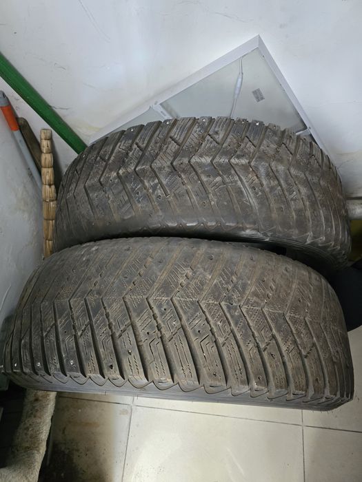 Goodyear ultragrip ice 275/60 R20