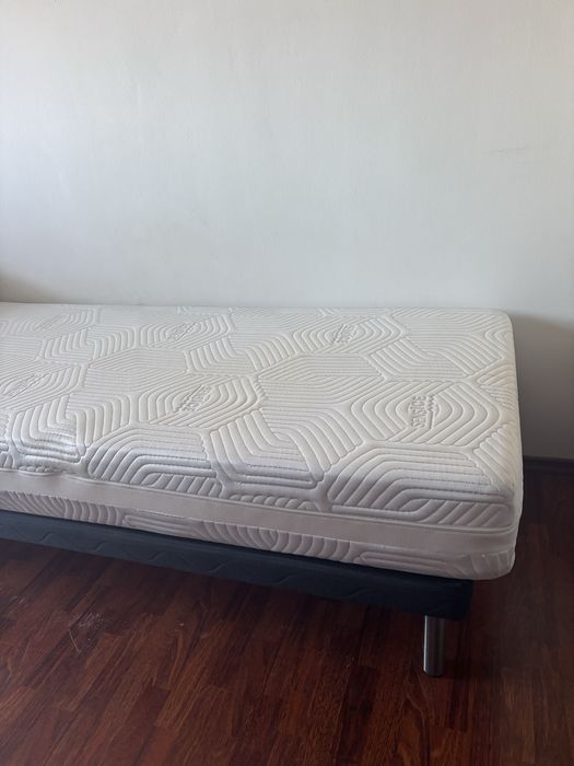 2 paturi Jysk  marime 90/200