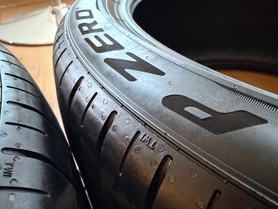 Set Anvelope Premium BMW Seria 7 G70 285 35 21 & 255 40 21