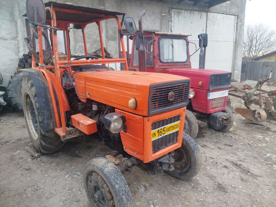 Tractor U 445 fab 2002 și utilaje