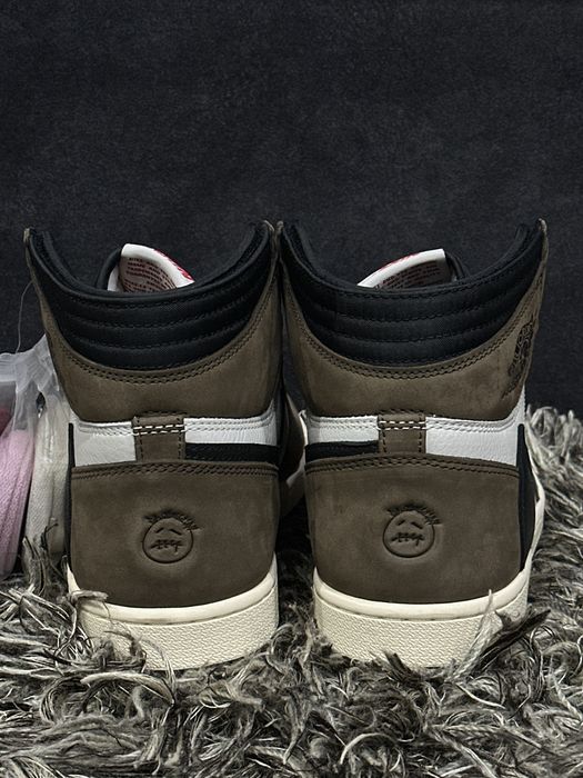 Jordan 1 High x Travis Scott Mocha