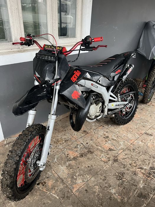 Vând aprilia sx 50