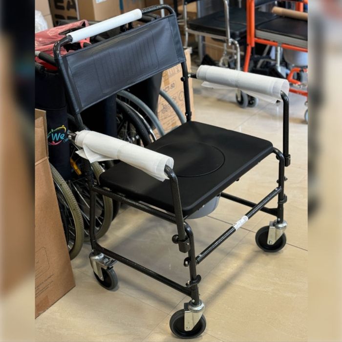 Тоалетен стол за тежки до 200 кг с колела