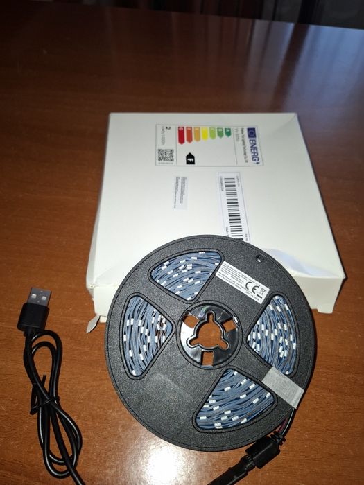 Banda led produs nou nefolosit in ambalajul original.