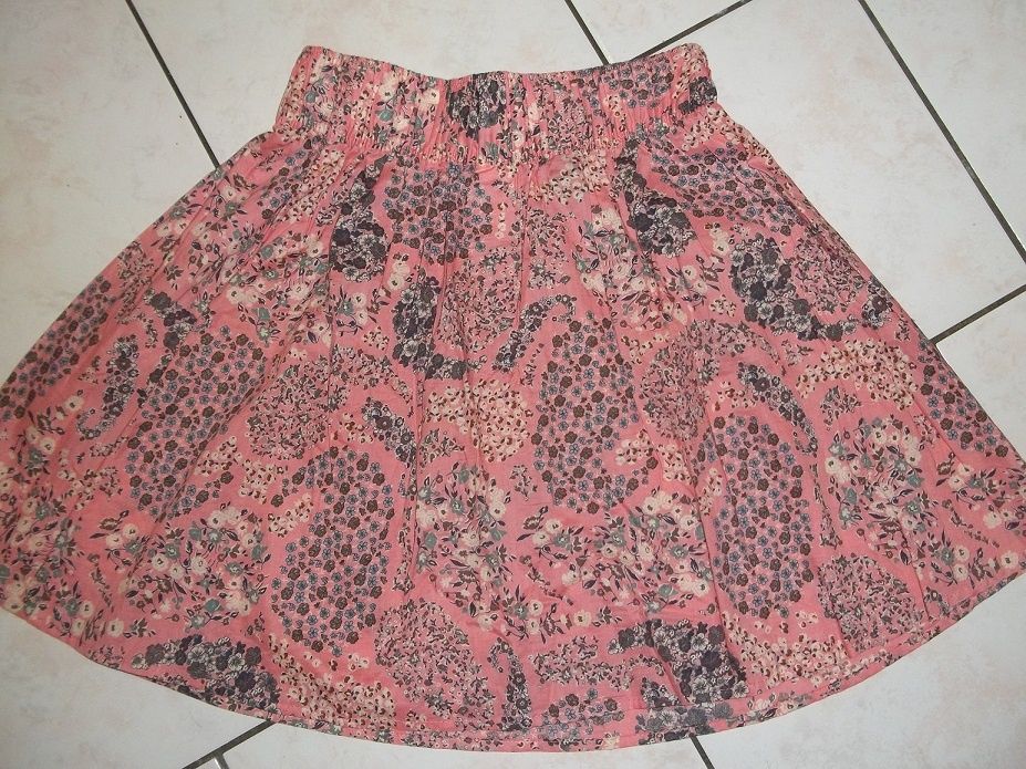 Fusta cu Flori roz H&M