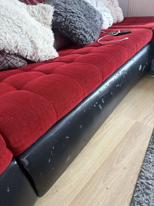 Set Colar Rosu, Masuta, Scaun, Cub de vanzare