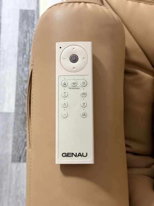 Продам массажное кресло Genau