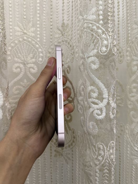 Iphone 13 pink ideal