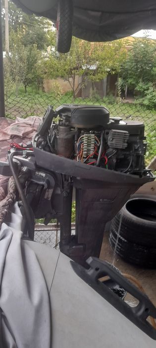 Продавам Ямаха 4т. С ел стартер и алтернатор.Мотола е с дълъг ботуш.