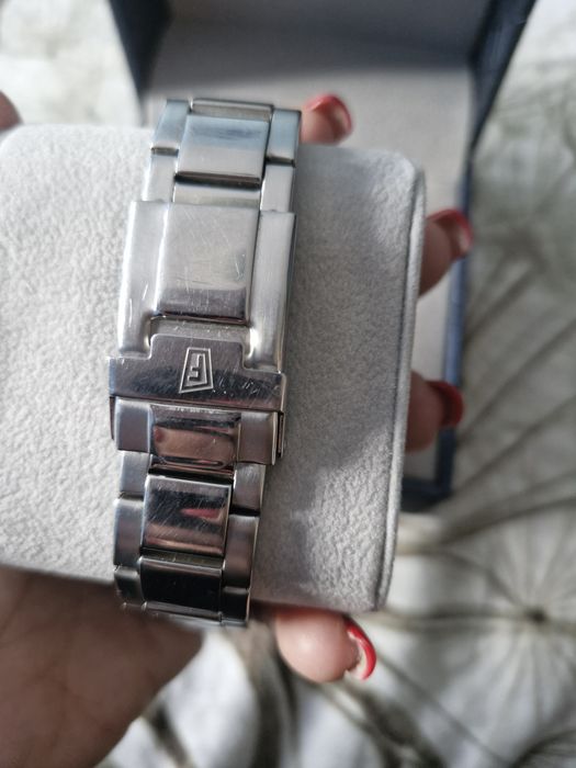 Ceas barbati Festina aproape nou