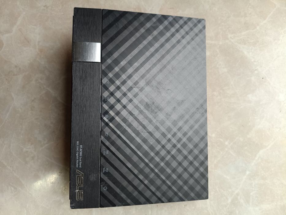Router Wireless  ASUS RT-AC56U Gigabit 1200AC Wi-Fi 5  Dual Band 2.4 / 5 GHz viteză 300 + 867 Mbps USB3.0 & USB2.0 - IMPECABIL ca NOU