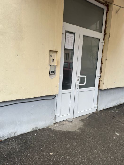 Apartament cu 4 camere de inchiriat