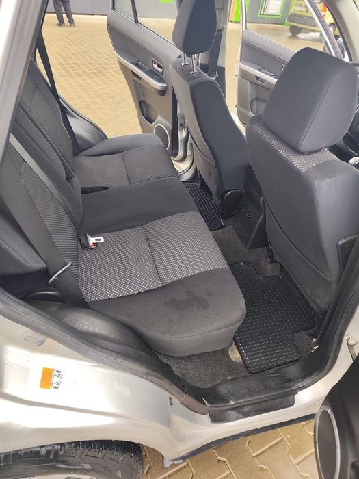 Vînd mașina personală