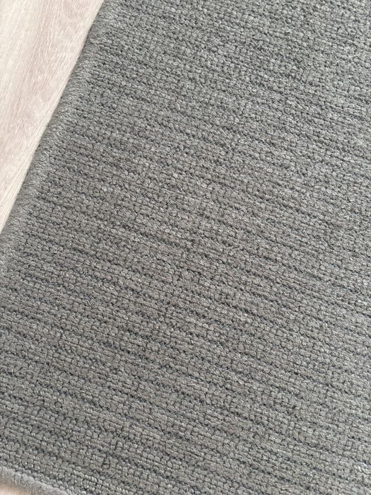 Ковер не много ворсинестый