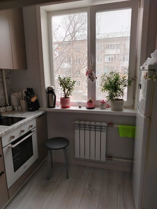 Продам 3 ком квартиру 20 микрорайон