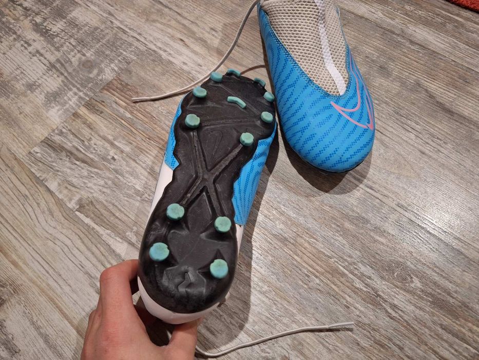 Продавам детски бутонки