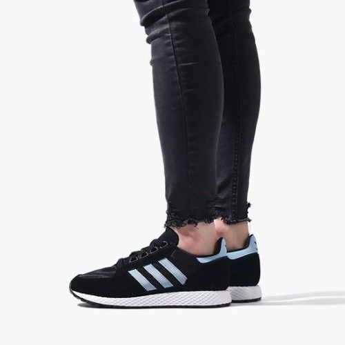 Дамски маратонки Adidas номер 39