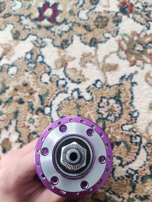 Продам втулку и обод