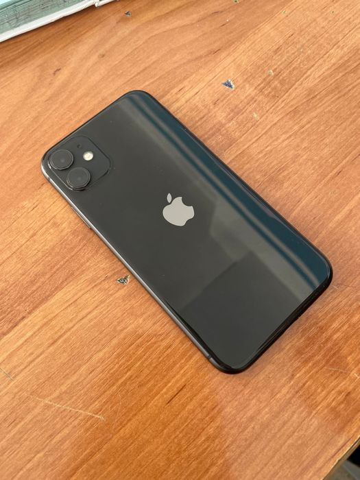 iPhone 11 черный