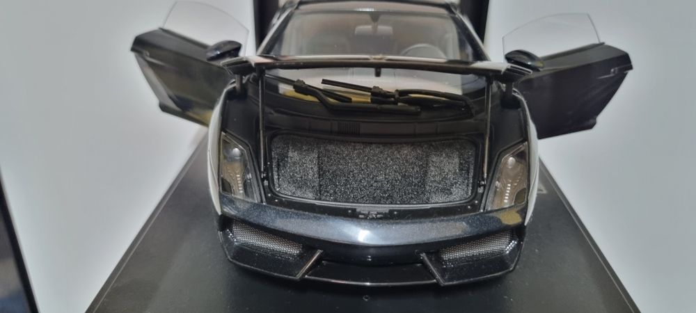 Macheta Lamborghini Gallardo LP 560-4   Autoart  1:18