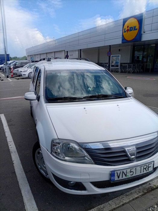 Vand masina dacia