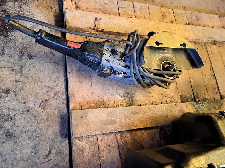 Продавам Ъглошлайф Елпром Ловеч тип ракета много як.