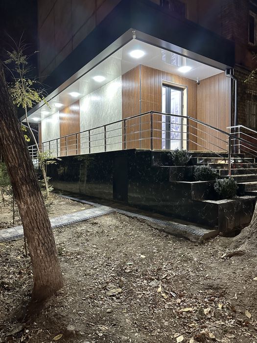 Чиланзар шухрат помещение вдоль дороги офис 54м2