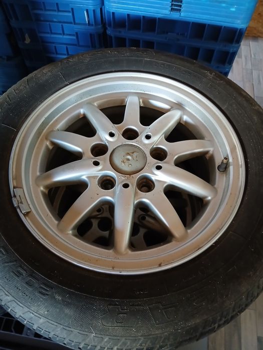 690 lei Set 5 jante aliaj BMW E36 ,rezerva originala ,anvelope in stare buna DOT 2017