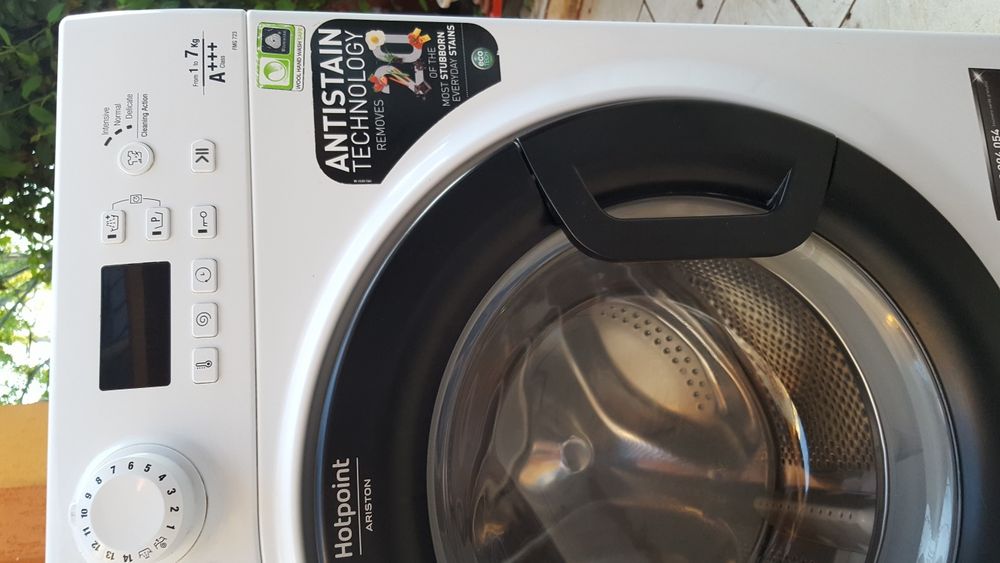 Vand mașina de spălat Ariston hotpoint fm 723 7kg