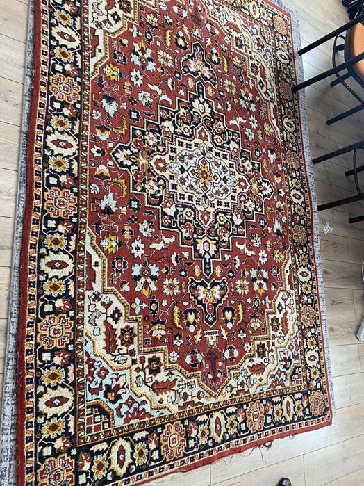 Продается старинный ковер в отличном состоянии