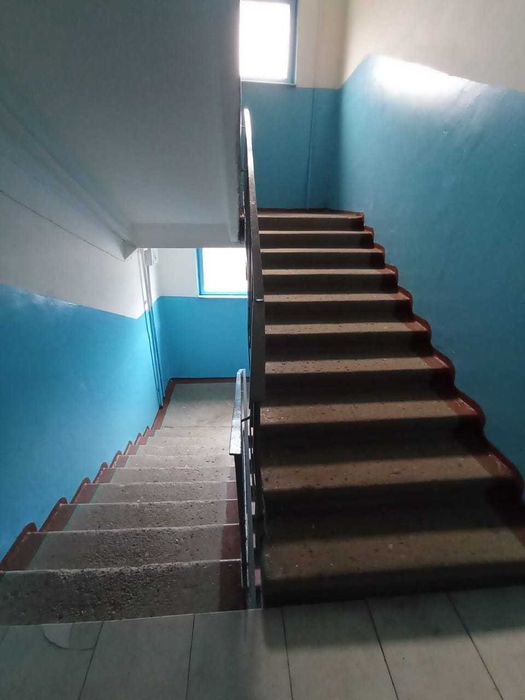 Продам 3 комн. квартиру в Уральске