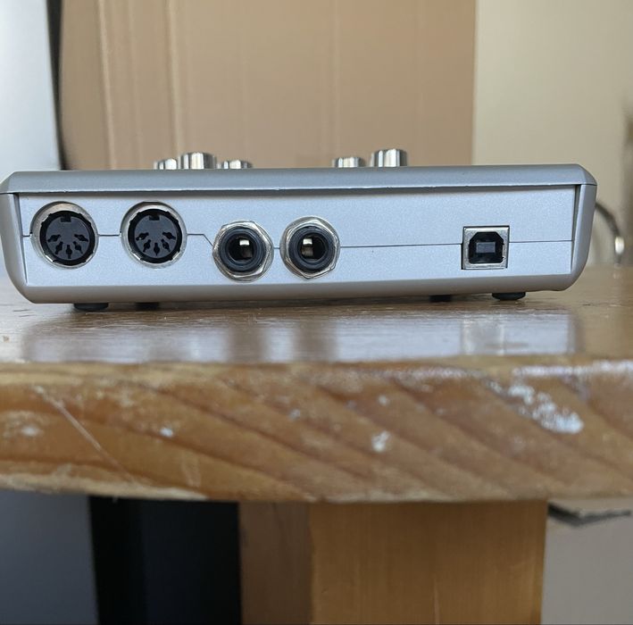 Placa sunet Alesis IO2