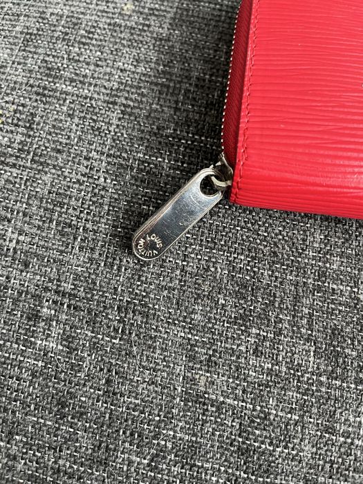 Портмоне Louis Vuitton x Supreme Wallet Zip Around Epi Red
