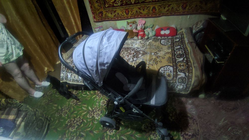 Продаю детскую коляску