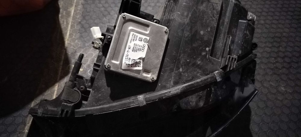 Фар ауди a5 8т/audi a4 8t