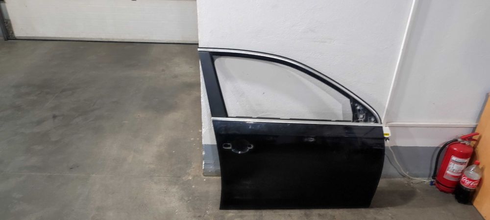 Usa fata dreapta volkswagen vw golf 5 variant cod vopsea LC9X