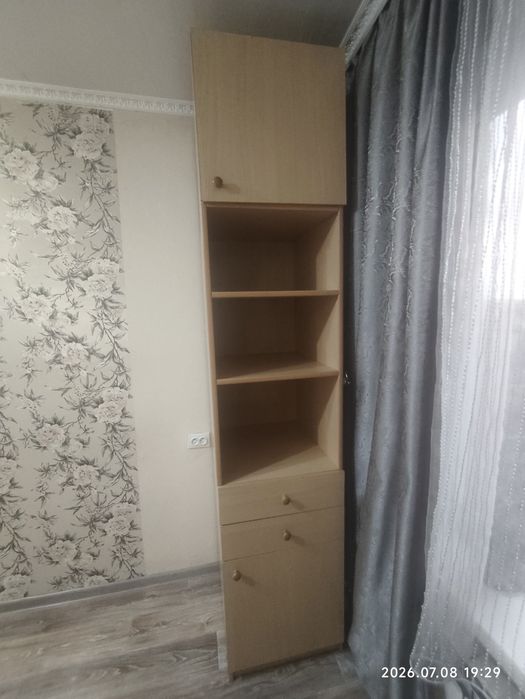 Продам Шкаф пенал