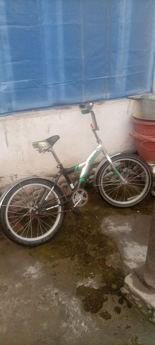 Продам велосипед Украина 20 цена 700000
