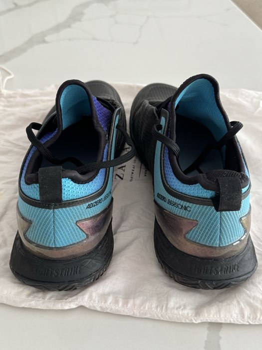 Vand Adidas Ubersonic
