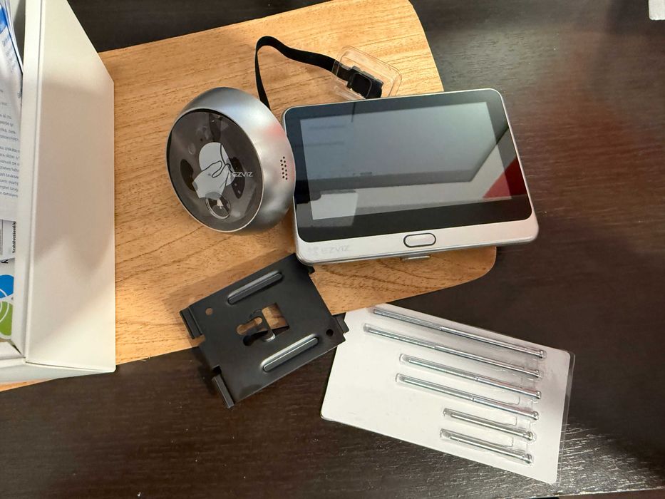 Sonerie video Wireless EZVIZ DP2C 1080p 4600 mAh ecran 4,3 WIFI