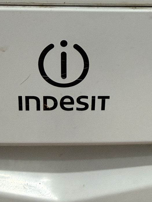 Продам посудомоющную машина indesit