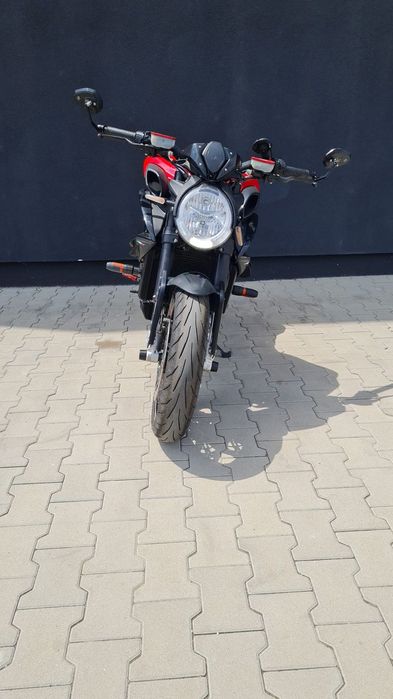 MV AGUSTA Brutale 800
