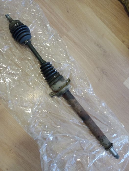 Дясна оригинална полуоска за Мерцедес А класа