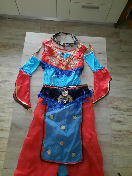 Costum deosebit balet, printesa Jasmine-din piesa Cenusareasa, 9-10 an